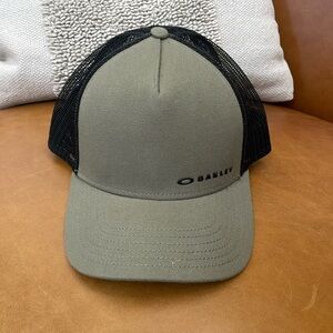 Oakley SnapBack hat